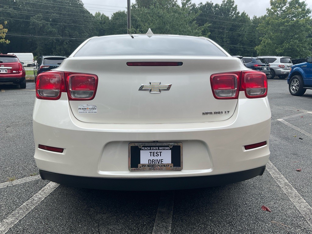 2013 Chevrolet Malibu Image 6