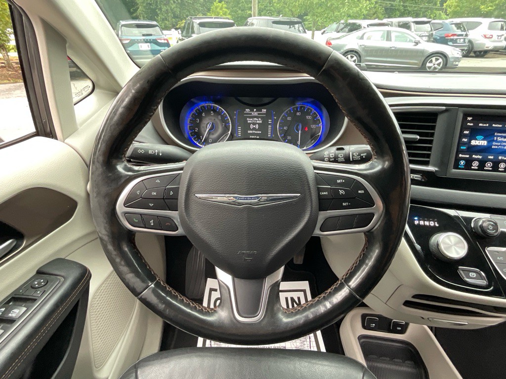 2019 Chrysler Pacifica Image 22
