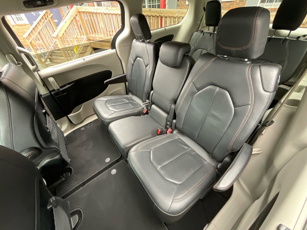 2019 Chrysler Pacifica Image 28