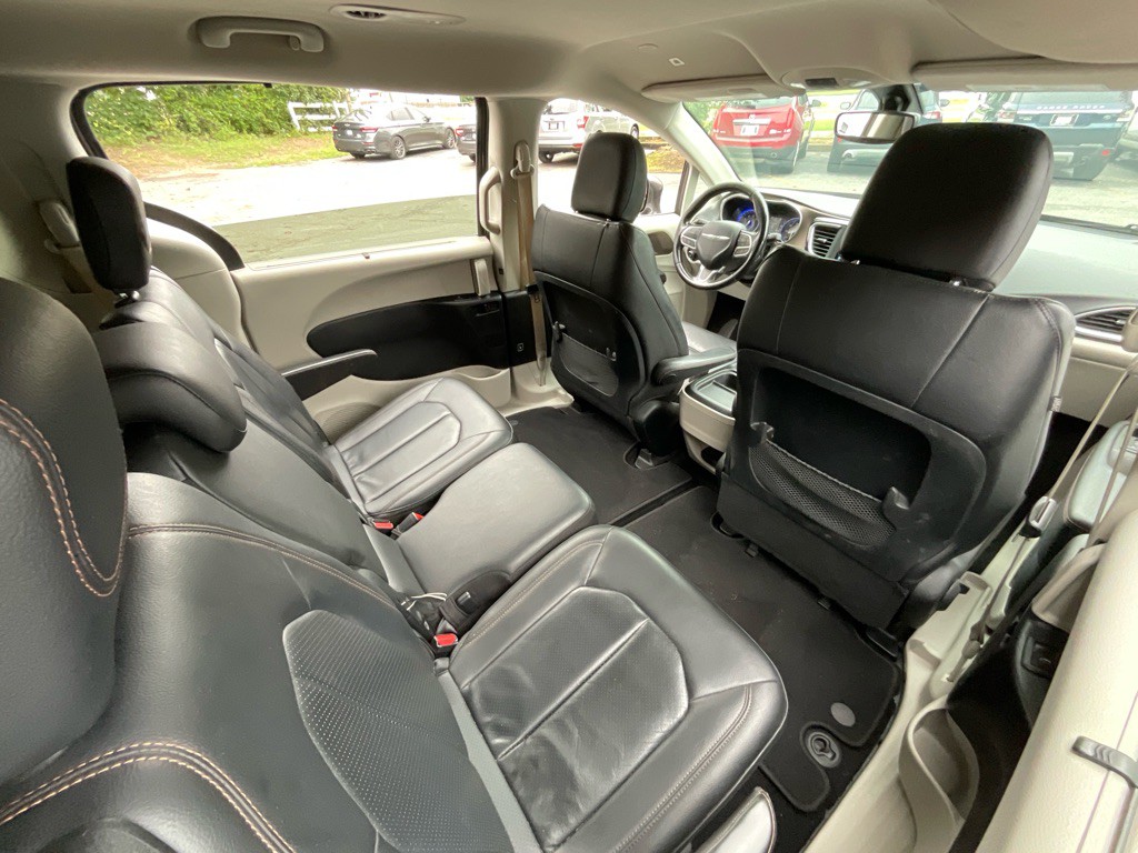 2019 Chrysler Pacifica Image 30