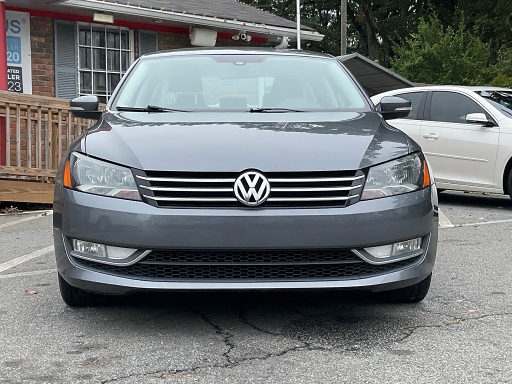 2015 Volkswagen Passat Image 2