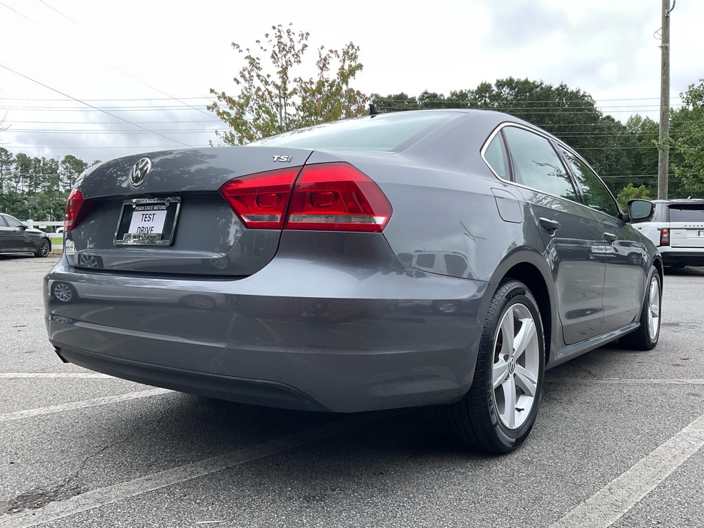 2015 Volkswagen Passat Image 5