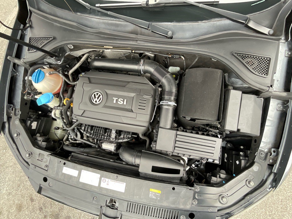 2015 Volkswagen Passat Image 12