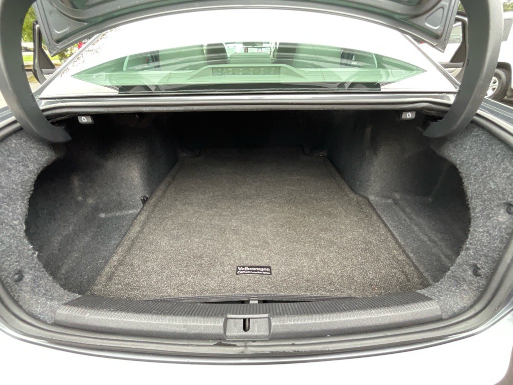 2015 Volkswagen Passat Image 34