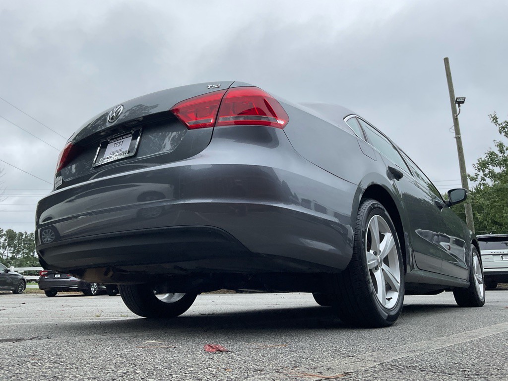 2015 Volkswagen Passat Image 42