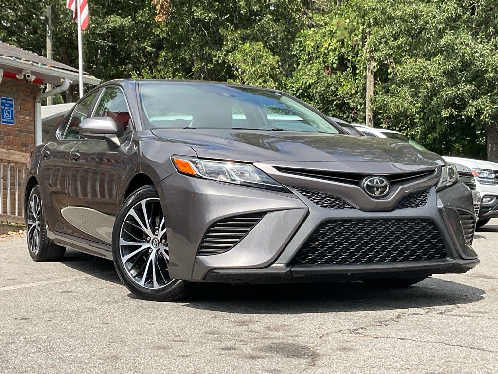 2020 Toyota Camry Image 3