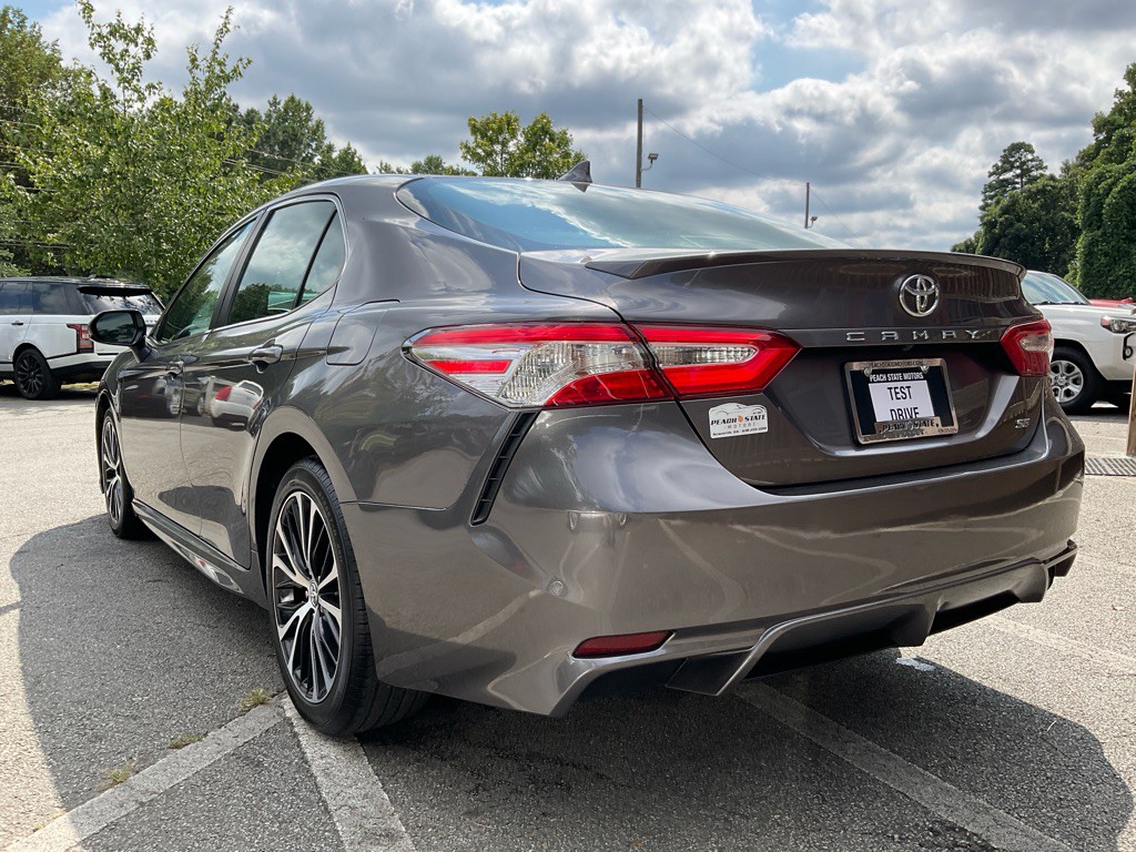 2020 Toyota Camry Image 7