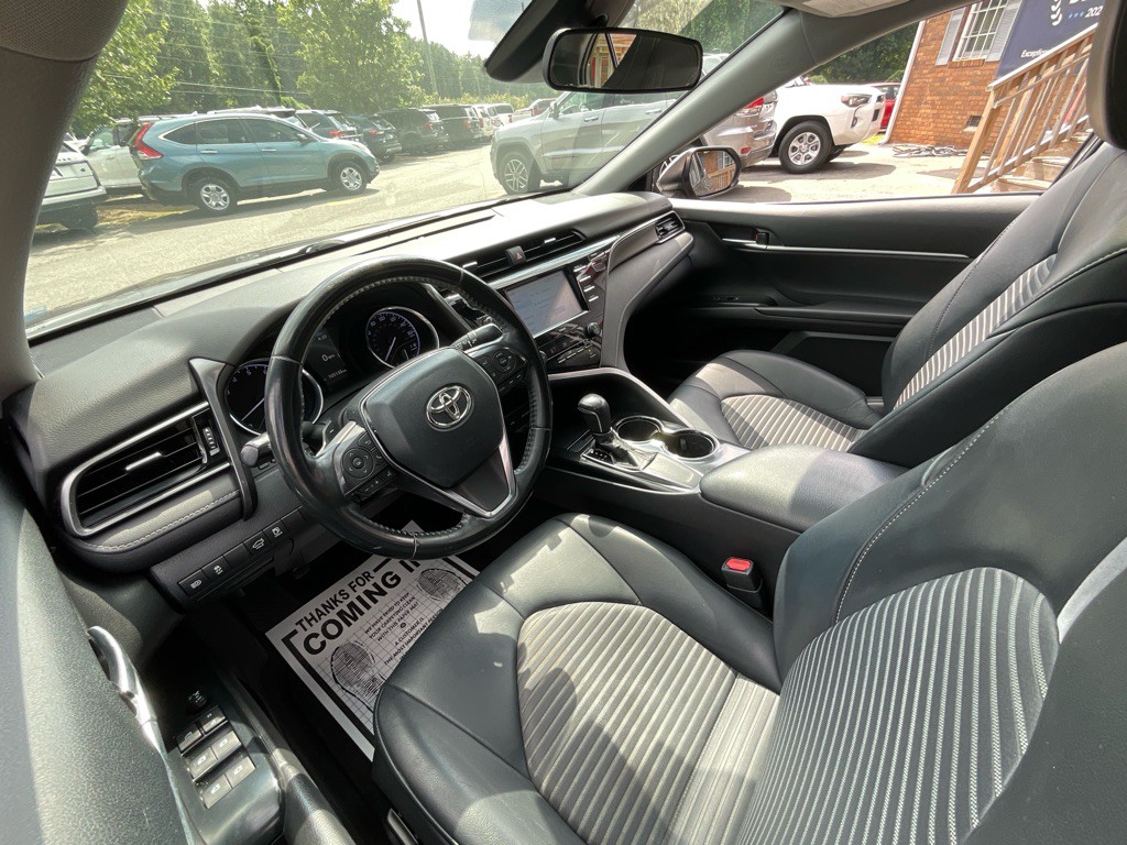 2020 Toyota Camry Image 14