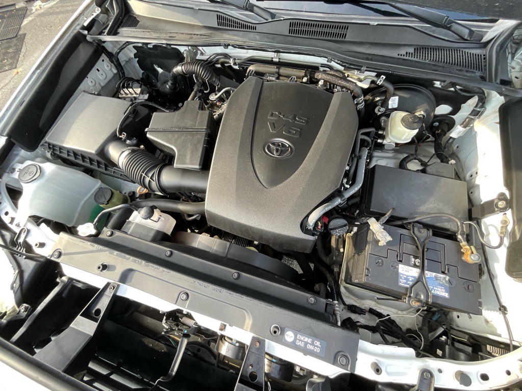 2018 Toyota Tacoma Image 14