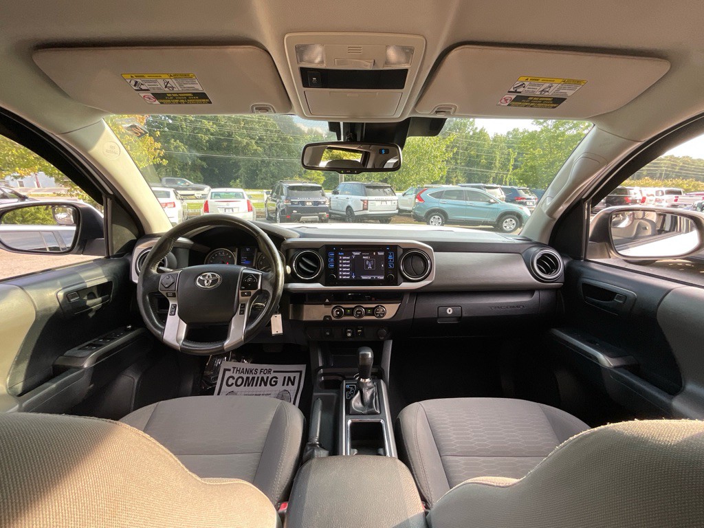 2018 Toyota Tacoma Image 21