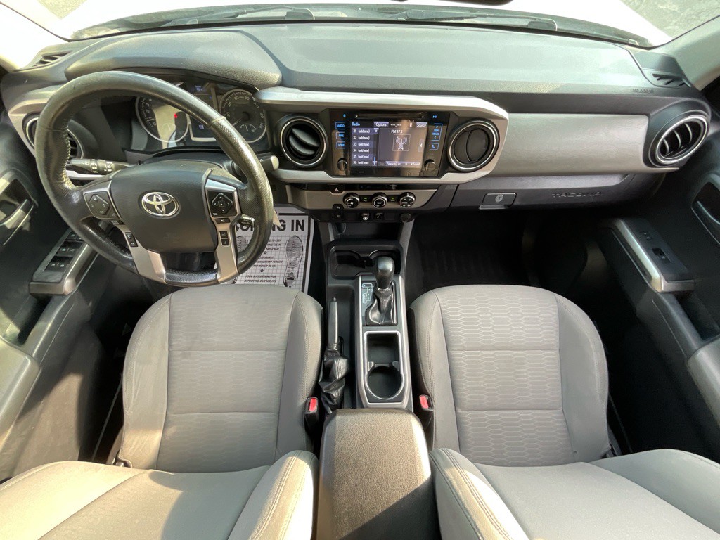 2018 Toyota Tacoma Image 22