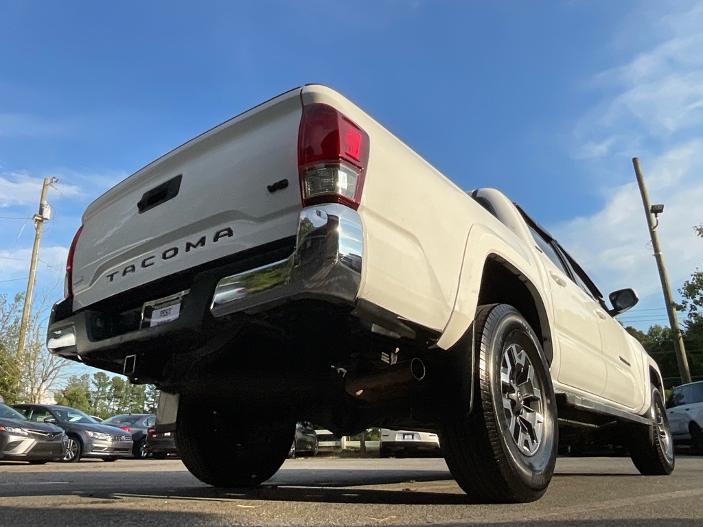 2018 Toyota Tacoma Image 44