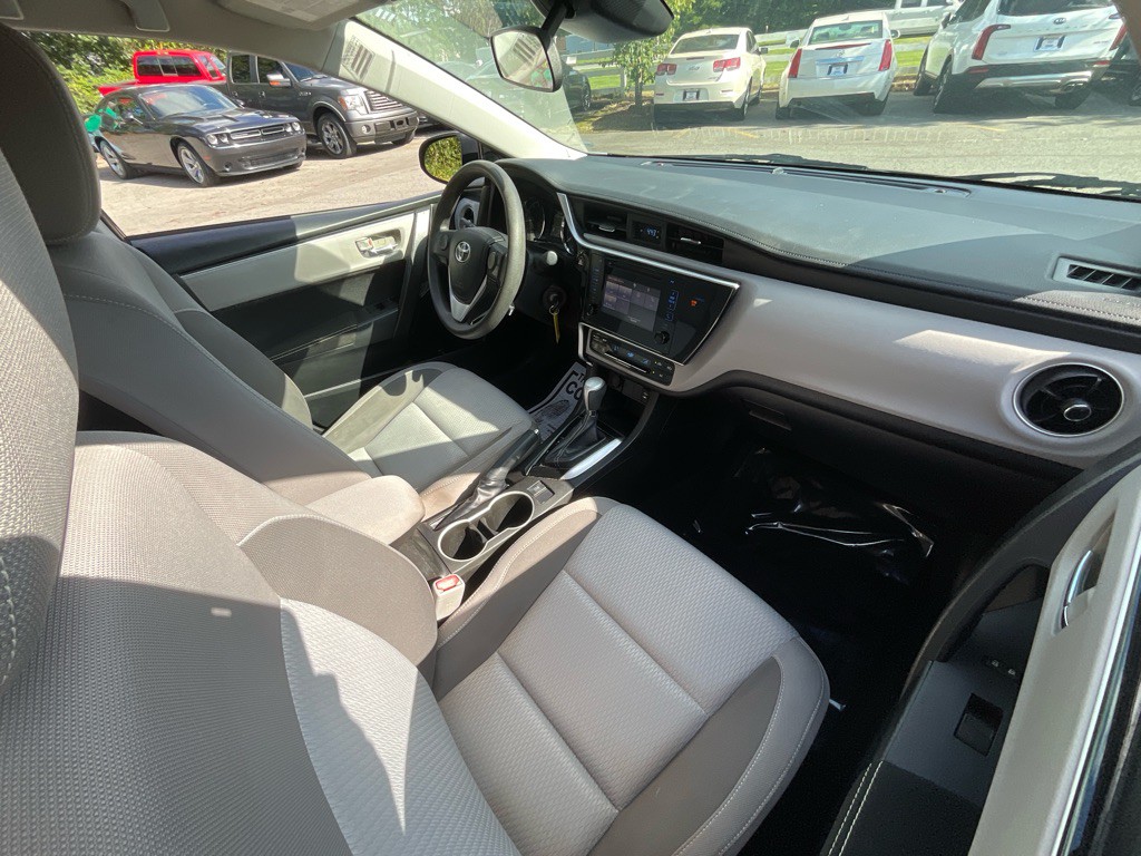 2019 Toyota Corolla Image 18