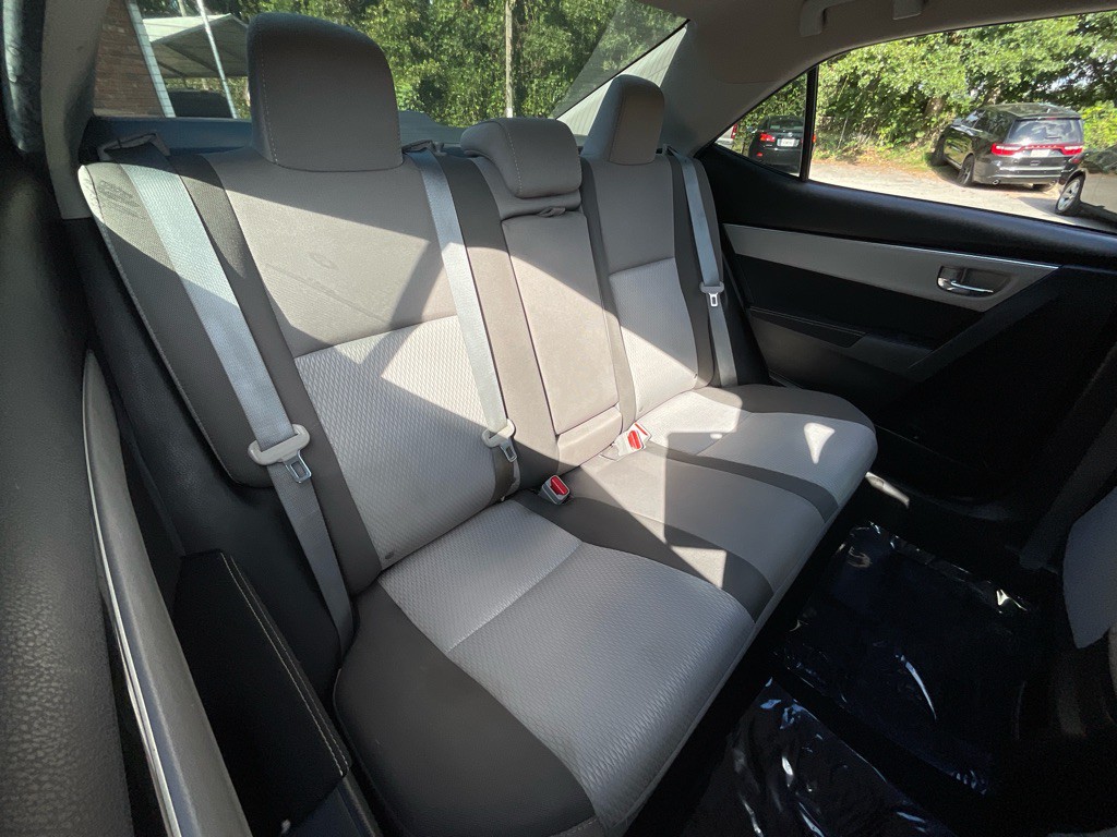 2019 Toyota Corolla Image 32