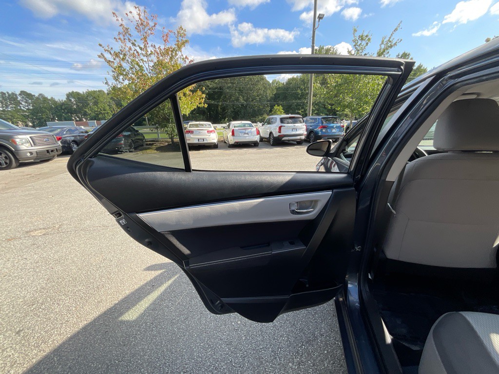 2019 Toyota Corolla Image 40