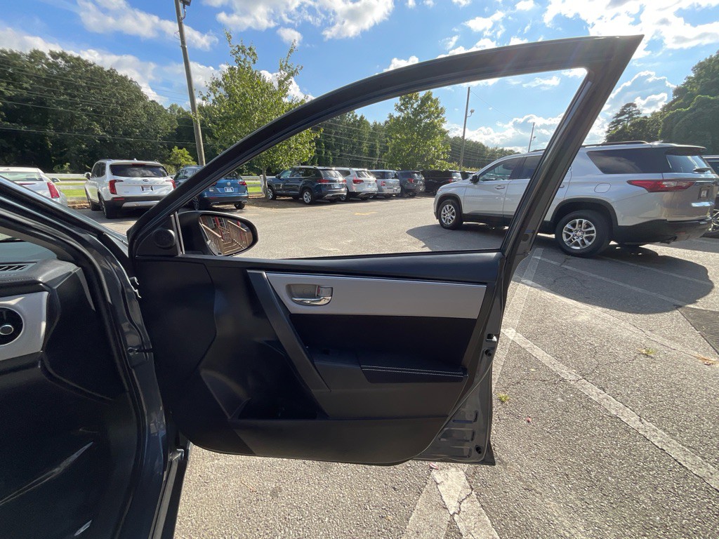 2019 Toyota Corolla Image 41