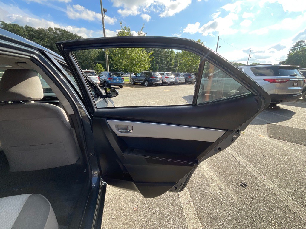 2019 Toyota Corolla Image 42