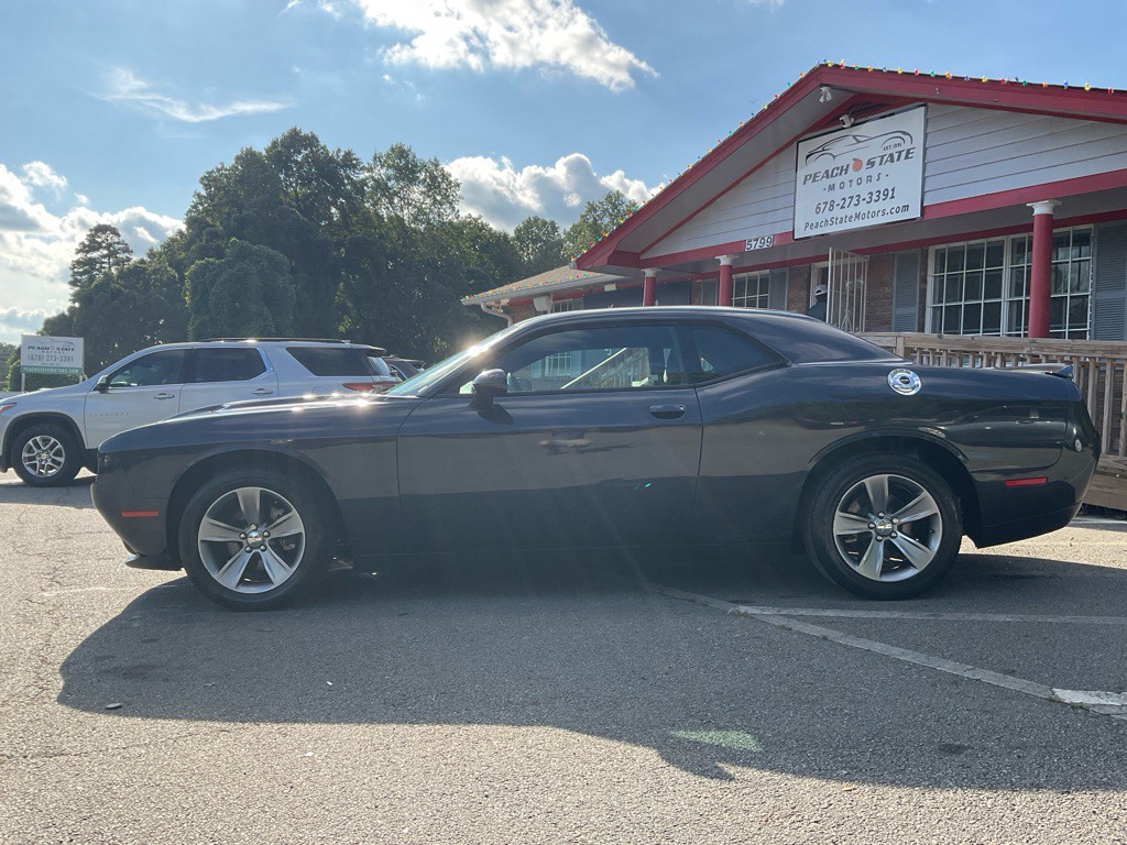 2019 Dodge Challenger Image 8