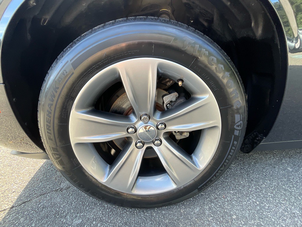 2019 Dodge Challenger Image 11