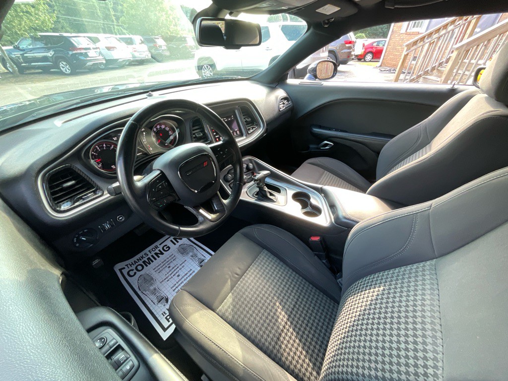 2019 Dodge Challenger Image 14