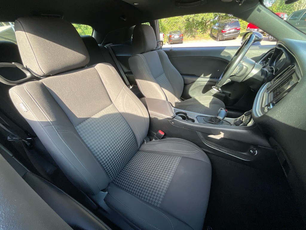 2019 Dodge Challenger Image 18