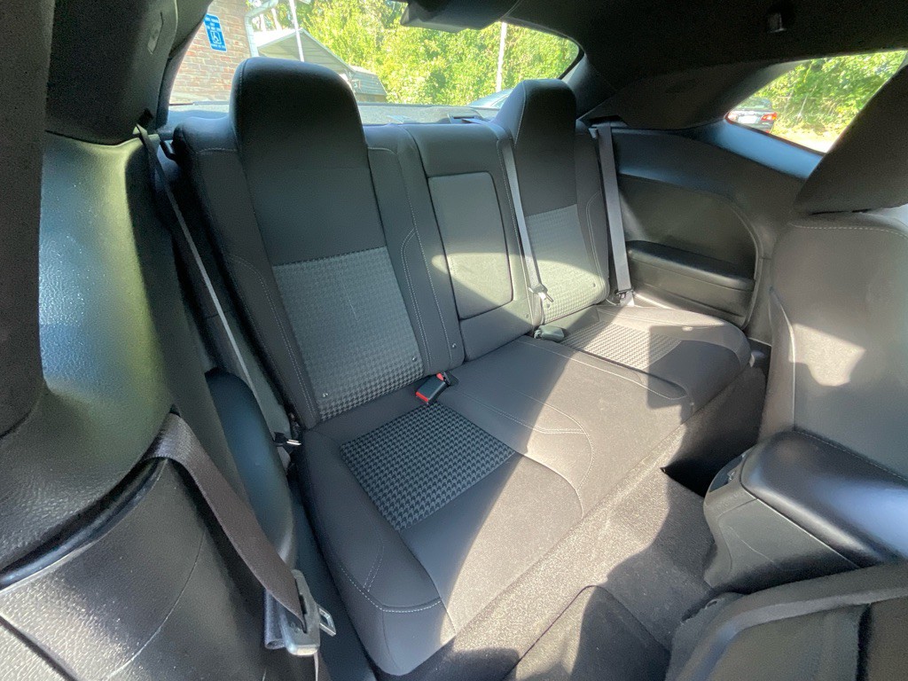 2019 Dodge Challenger Image 27