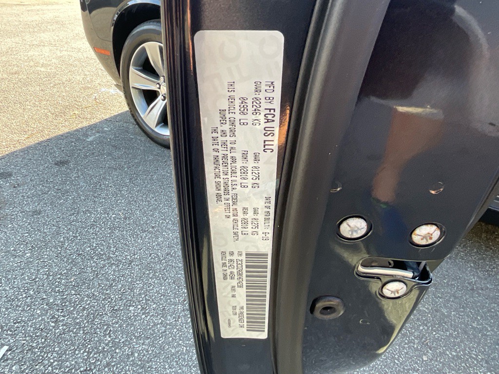 2019 Dodge Challenger Image 38