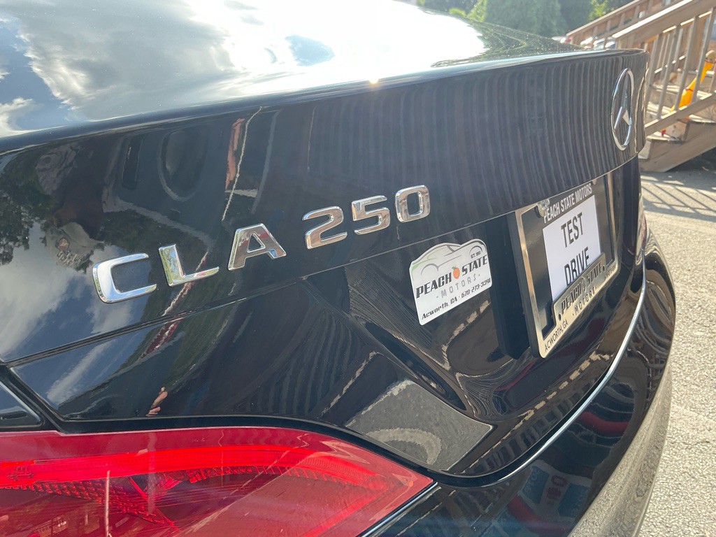 2017 Mercedes-Benz CLA-Class Image 9