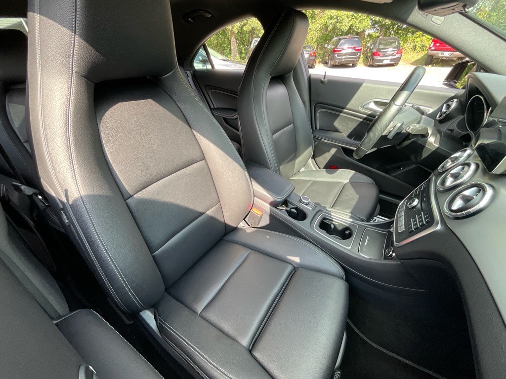 2017 Mercedes-Benz CLA-Class Image 18