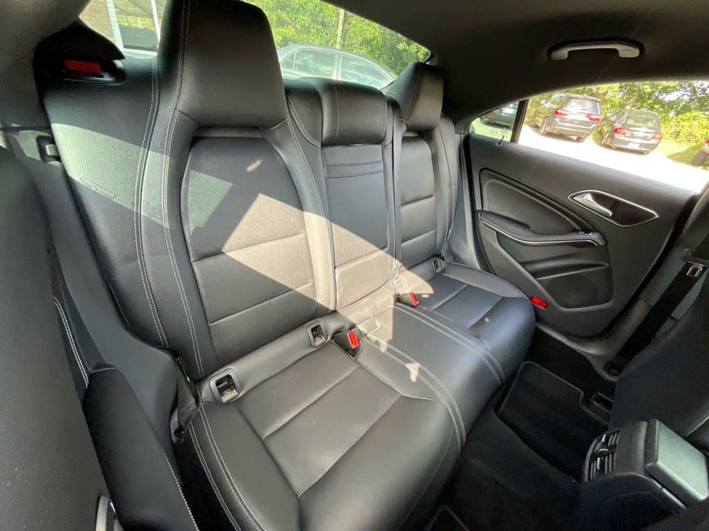 2017 Mercedes-Benz CLA-Class Image 32