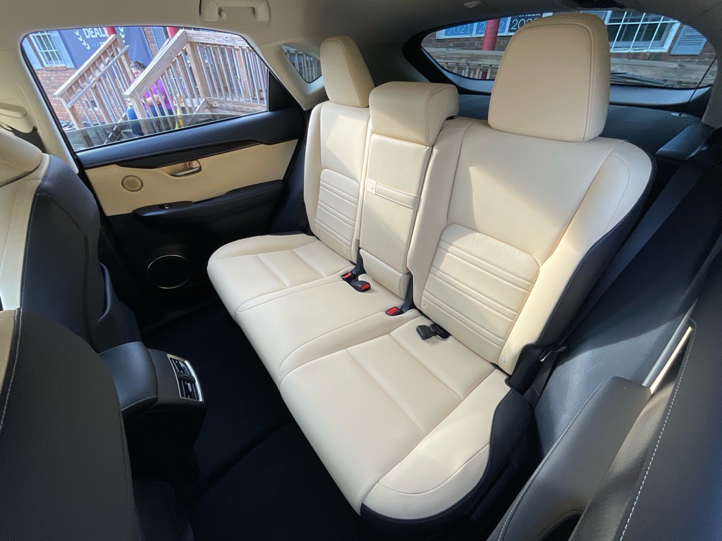 2018 Lexus NX 300 Image 28