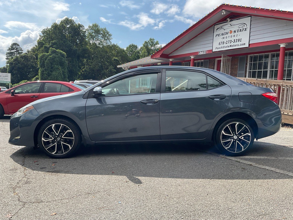 2017 Toyota Corolla Image 8