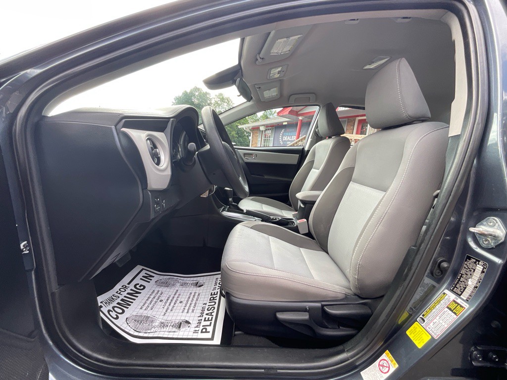 2017 Toyota Corolla Image 14