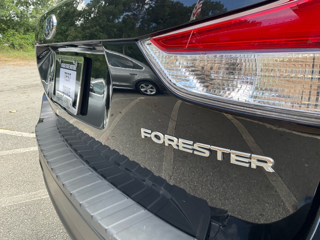 2019 Subaru Forester Image 10