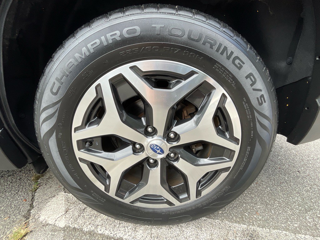 2019 Subaru Forester Image 12