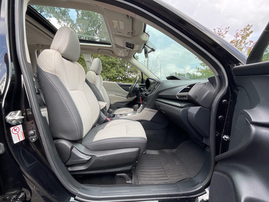 2019 Subaru Forester Image 17