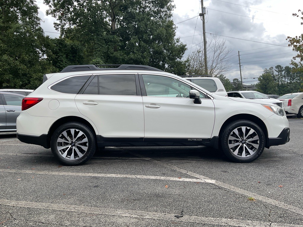 2017 Subaru Outback Image 4