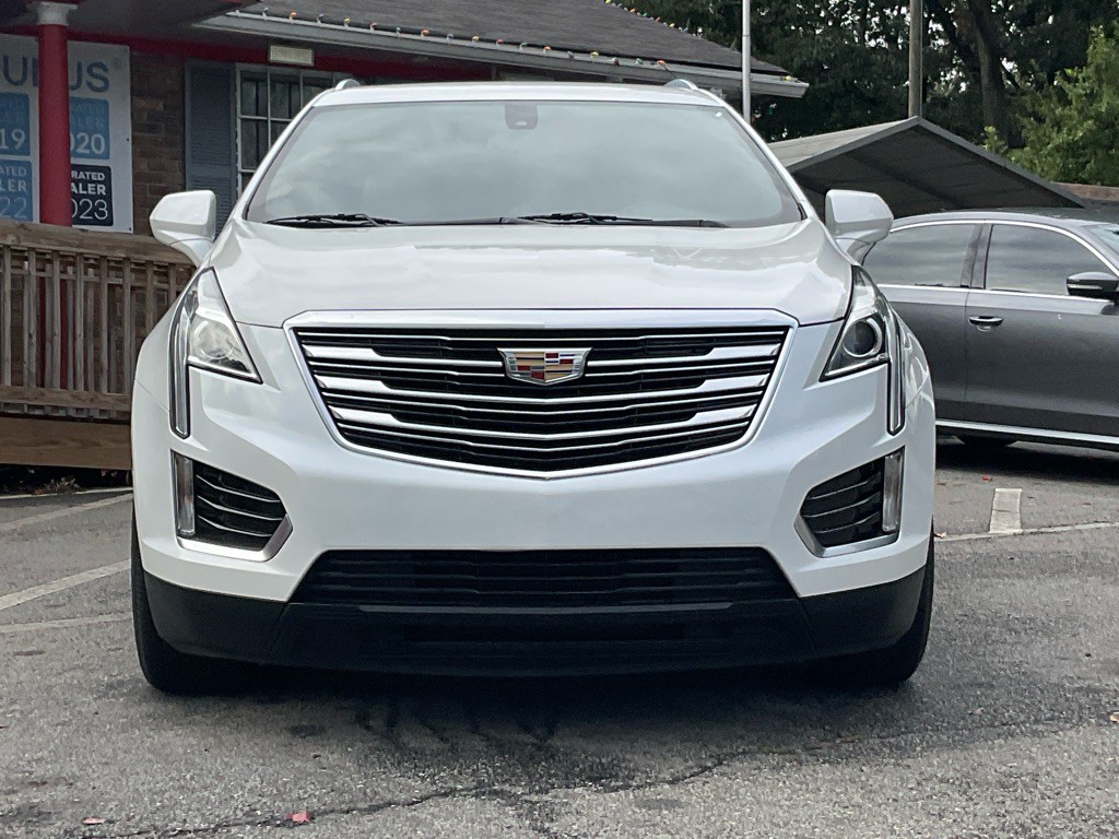 2017 Cadillac XT5 Image 2