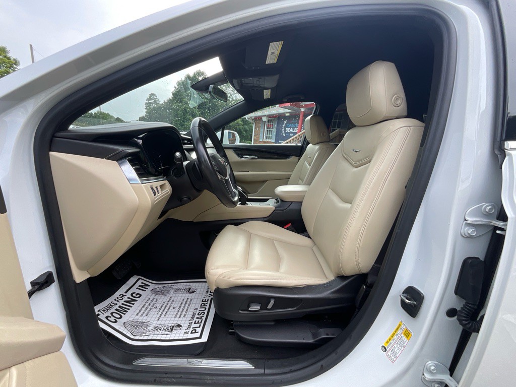 2017 Cadillac XT5 Image 14