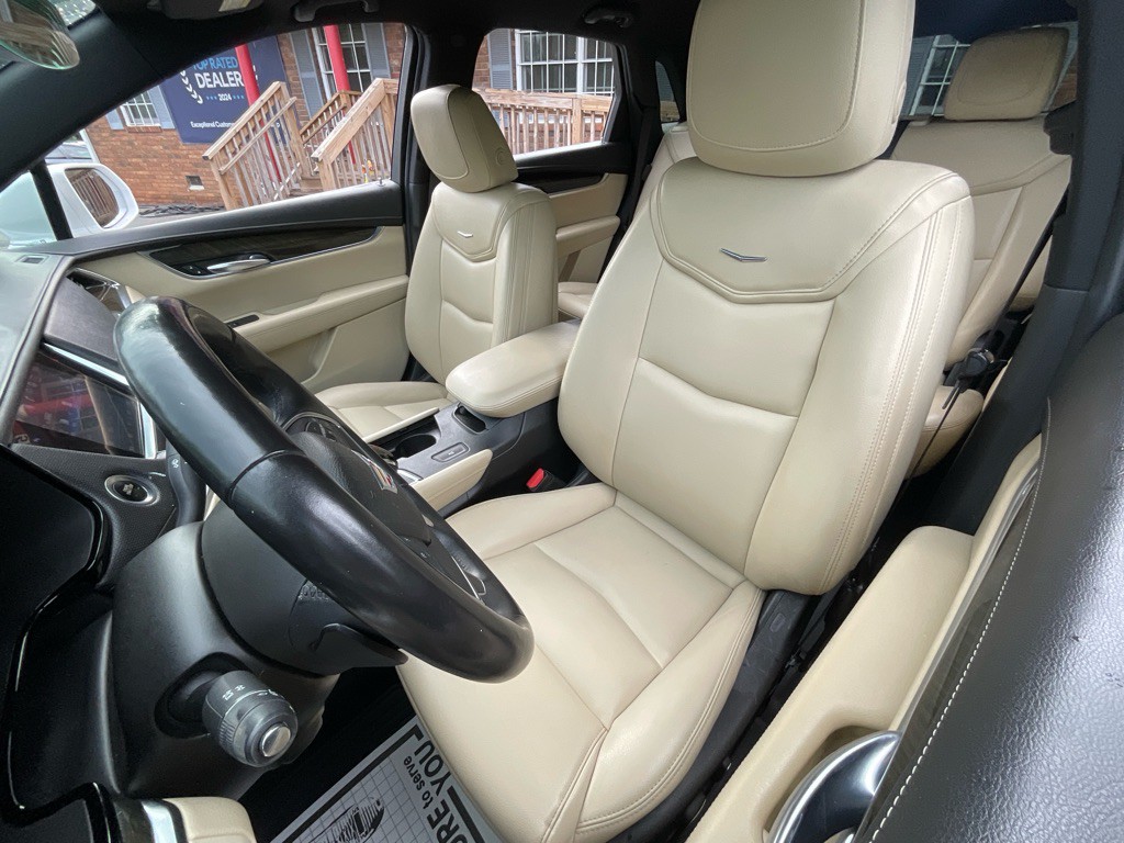 2017 Cadillac XT5 Image 16