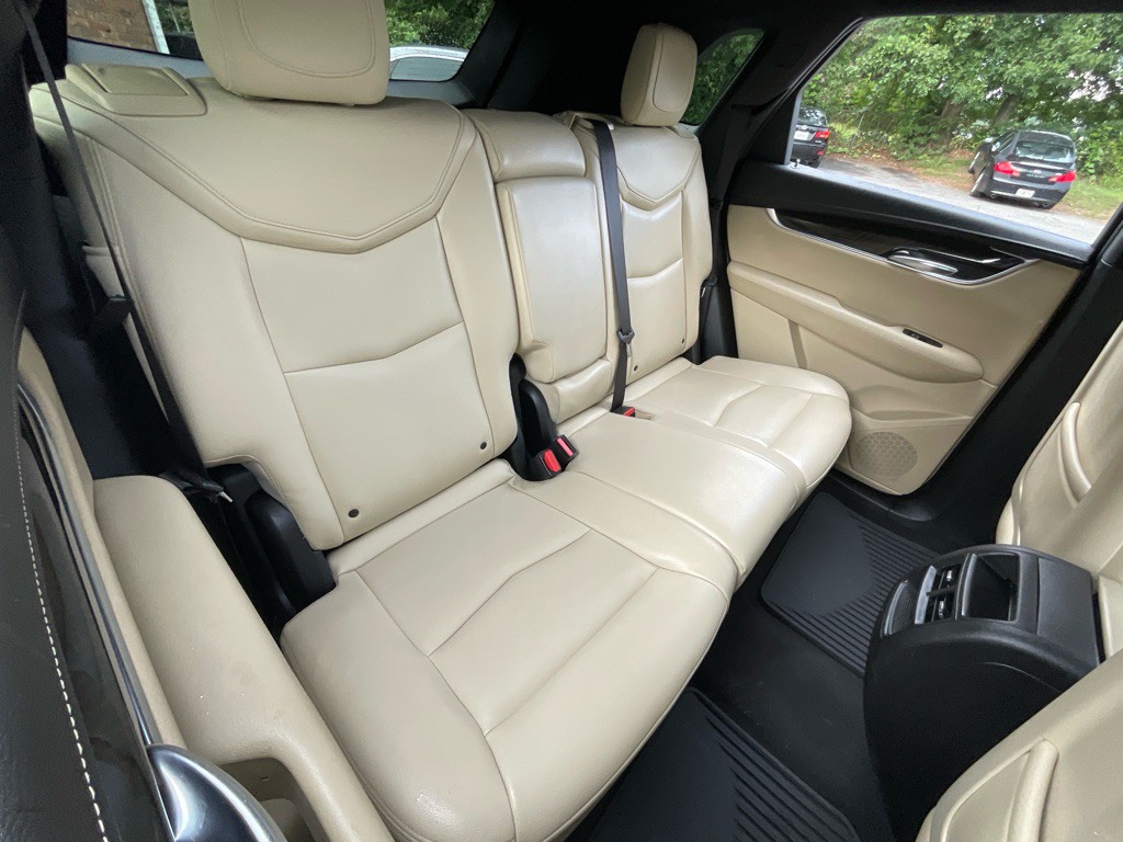 2017 Cadillac XT5 Image 32