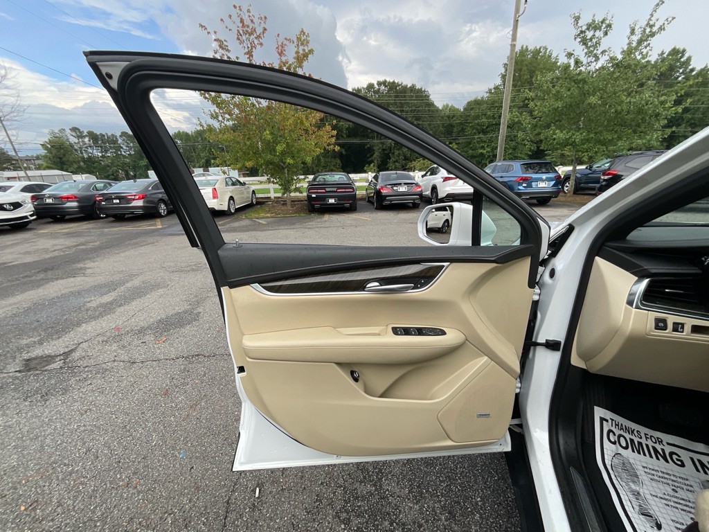 2017 Cadillac XT5 Image 40
