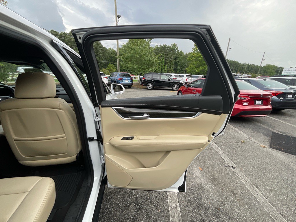 2017 Cadillac XT5 Image 46