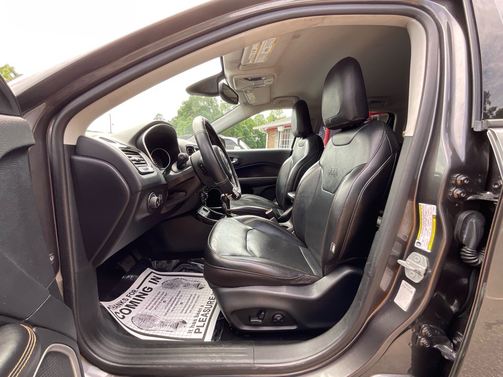 2020 Jeep Compass Image 15