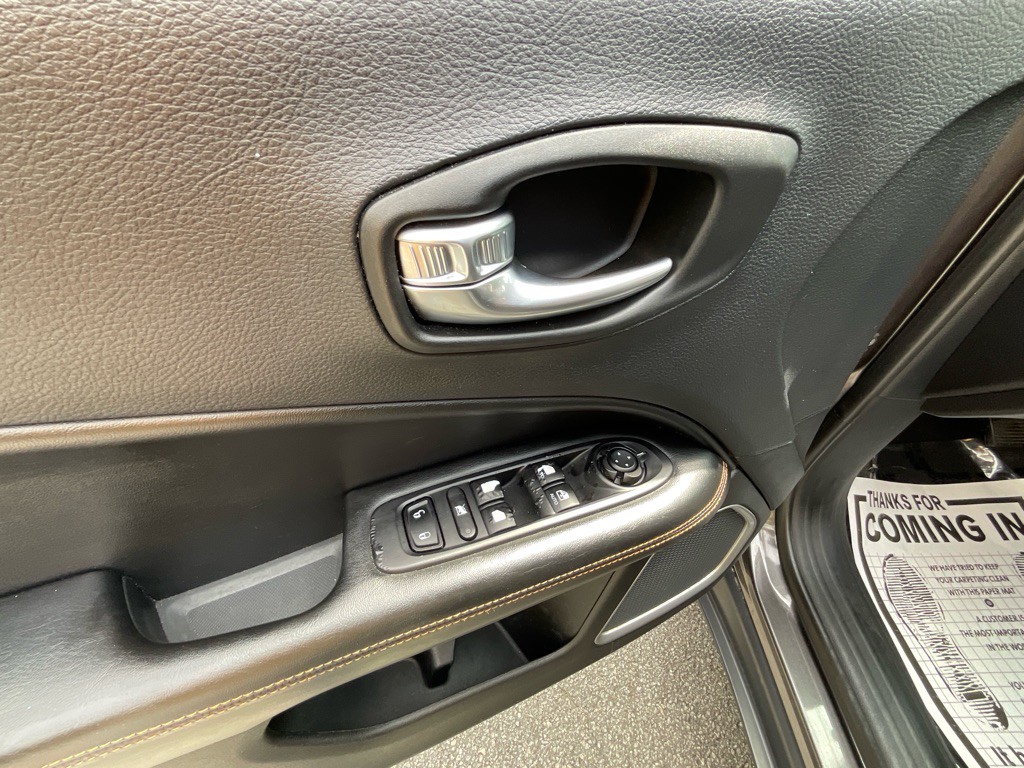 2020 Jeep Compass Image 41