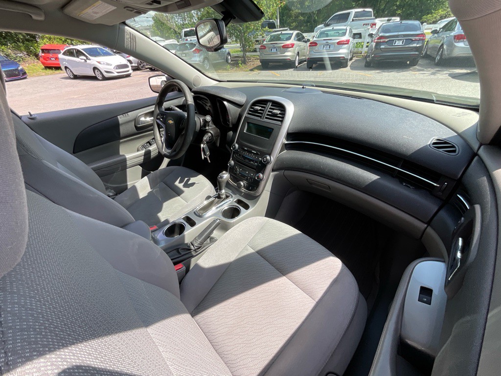 2014 Chevrolet Malibu Image 18