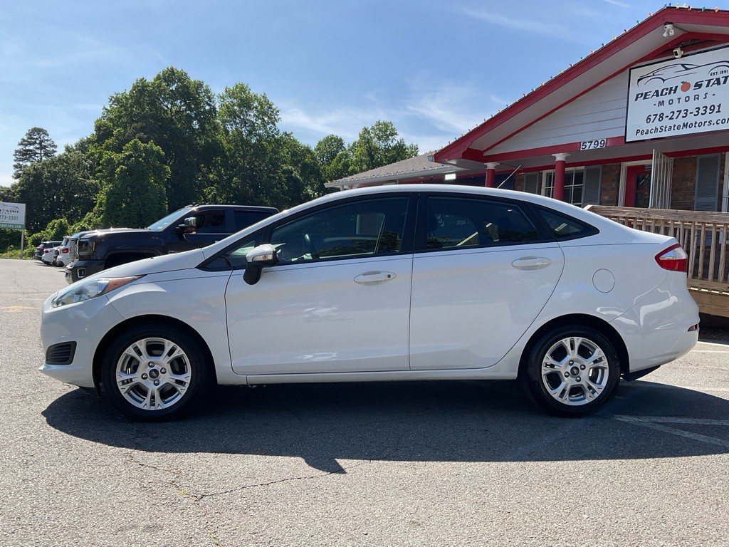 2016 Ford Fiesta Image 8