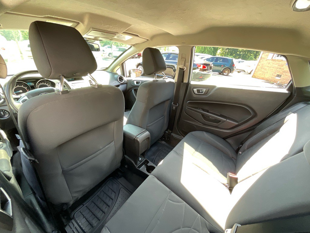 2016 Ford Fiesta Image 27