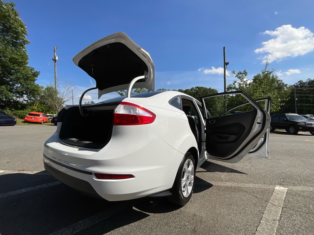 2016 Ford Fiesta Image 32