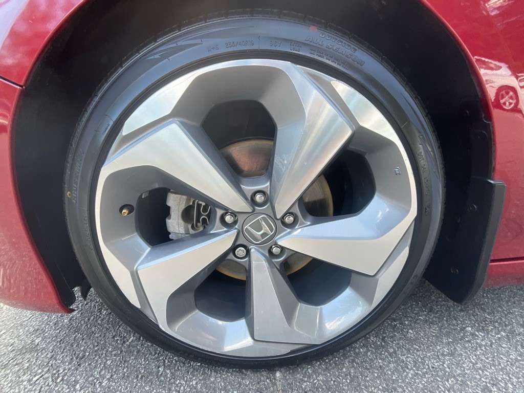 2018 Honda Accord Image 12